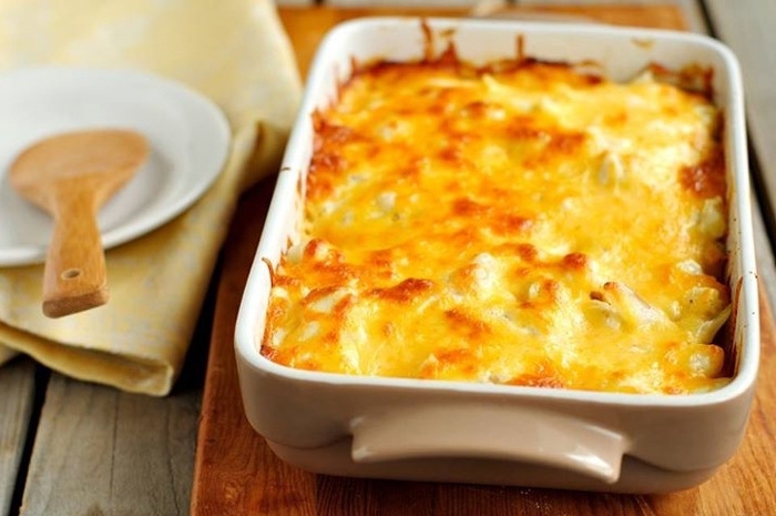 Healthy Recipe: Baked Cauliflower with Cheese